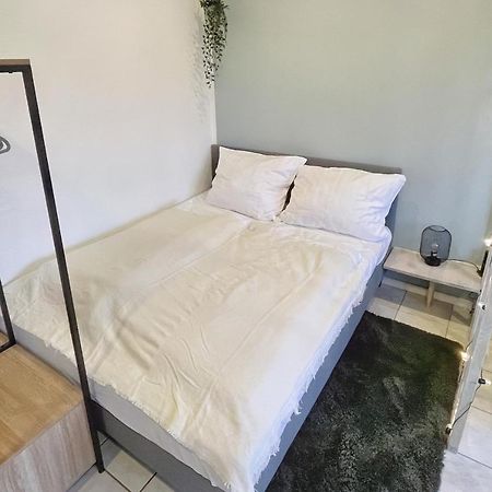 Ruhiges Naturparadies Fuer 4 Mit Kueche Schreibtisch Und Boxbett ヴェター エクステリア 写真